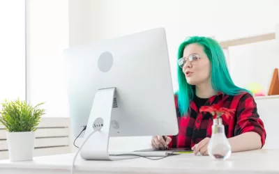 Web Designers vs Freelancers – Pros and Cons